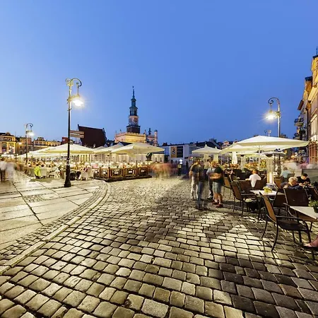 Kramarska - 24h - Old Market Square By Friendly * Poznań